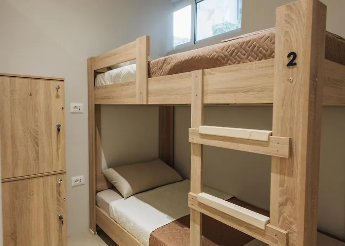 Gm Hostel Τίρανα